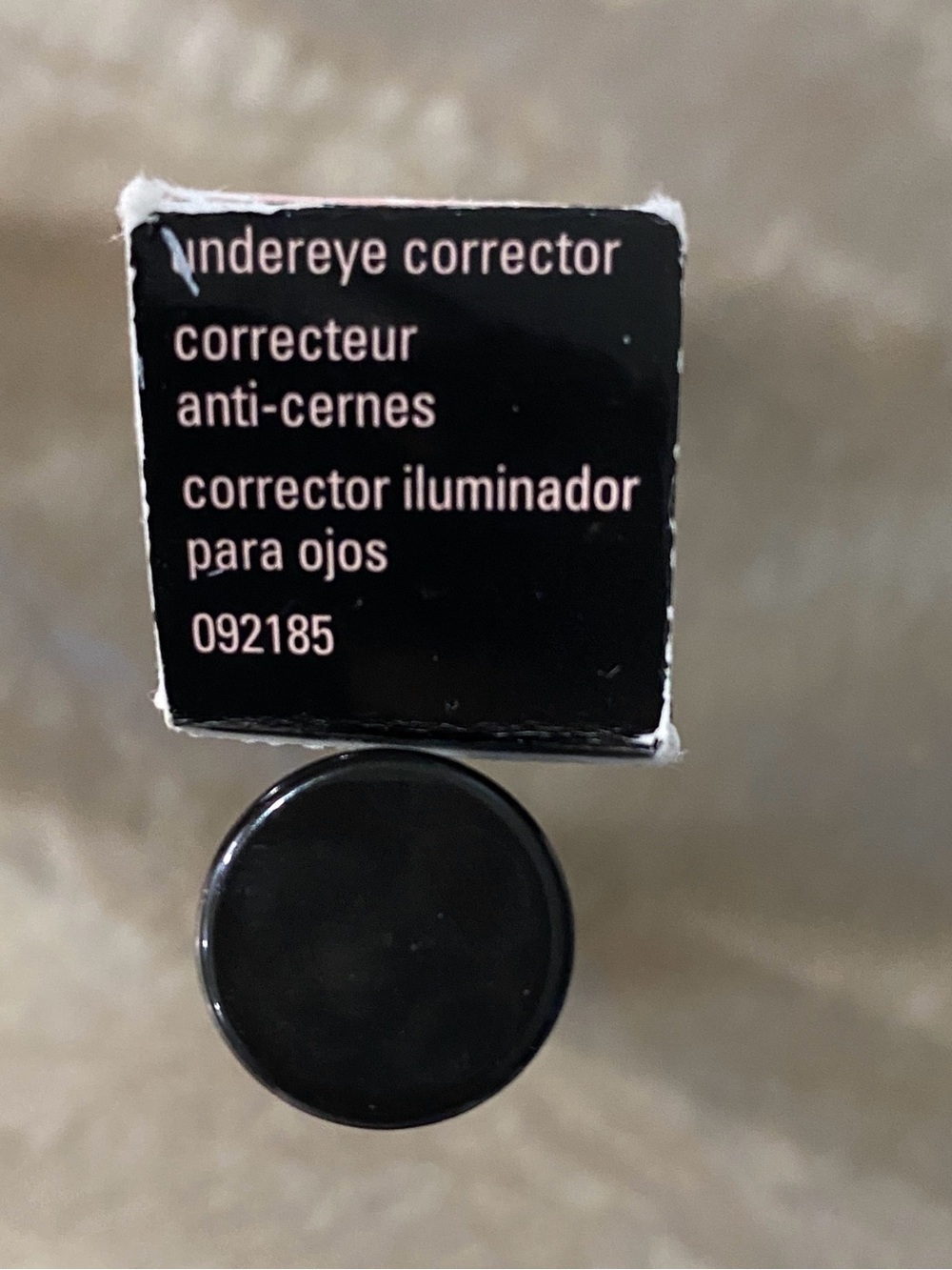 Mary Kay Undereye Corrector Anti-cernes / New in Box - Picture 2 of 3